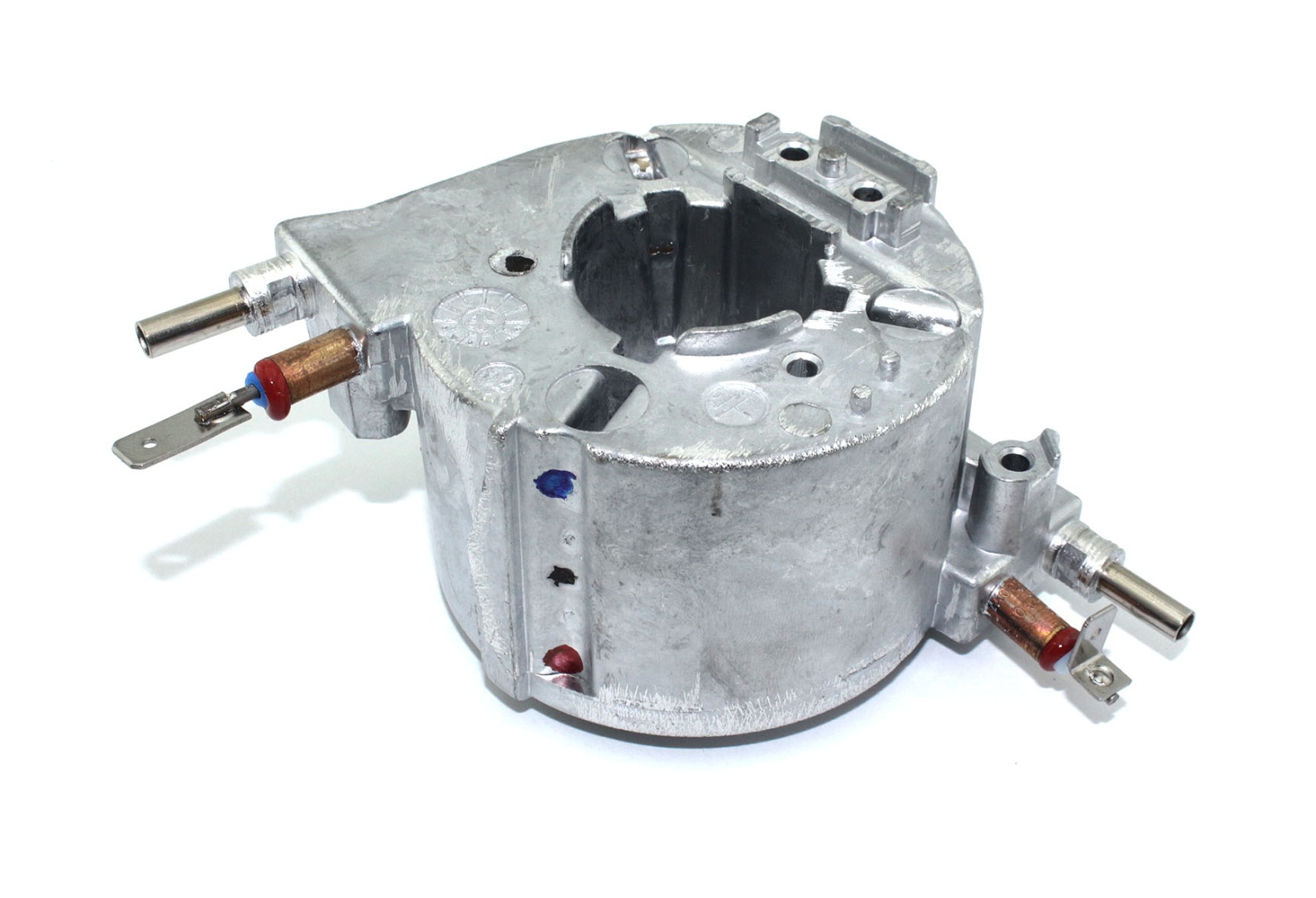 Бойлер круглый Delonghi 1400Вт 230В