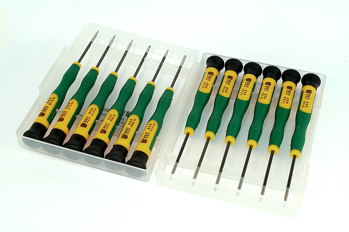Набор отвёрток Best BST-666 12 в 1 зелёный