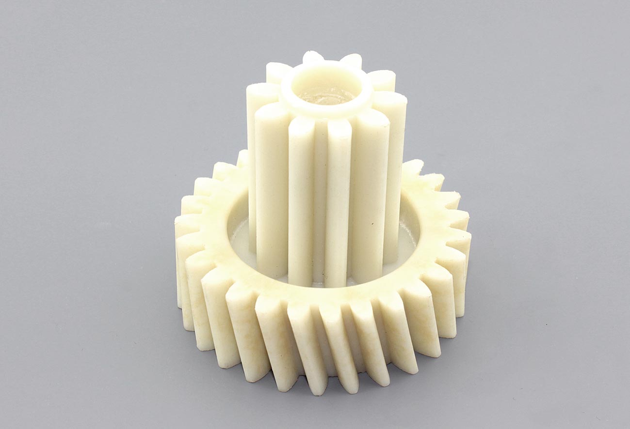 Средняя шестерня для мясорубки Kenwood KW715563