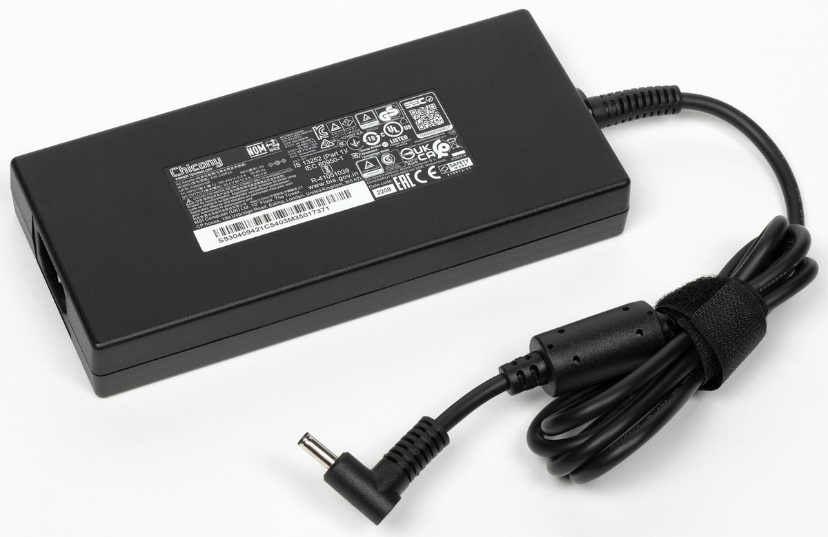 Блок питания (сетевой адаптер) для ноутбуков MSI 20V 12A (A20-240P2A) 4.5x3.0