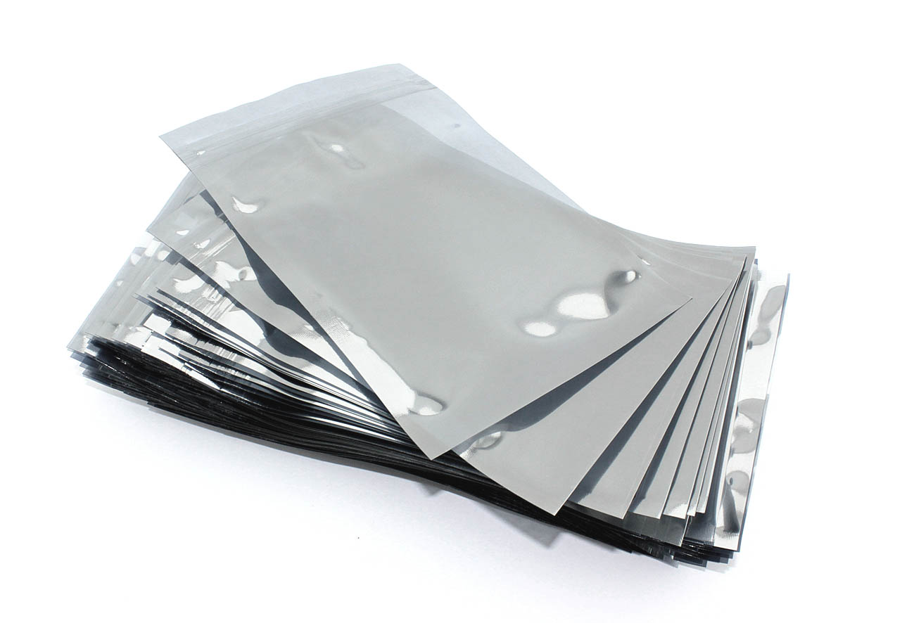 Упаковка 100 шт. антистатических пакетов с зип-локом 10x15см