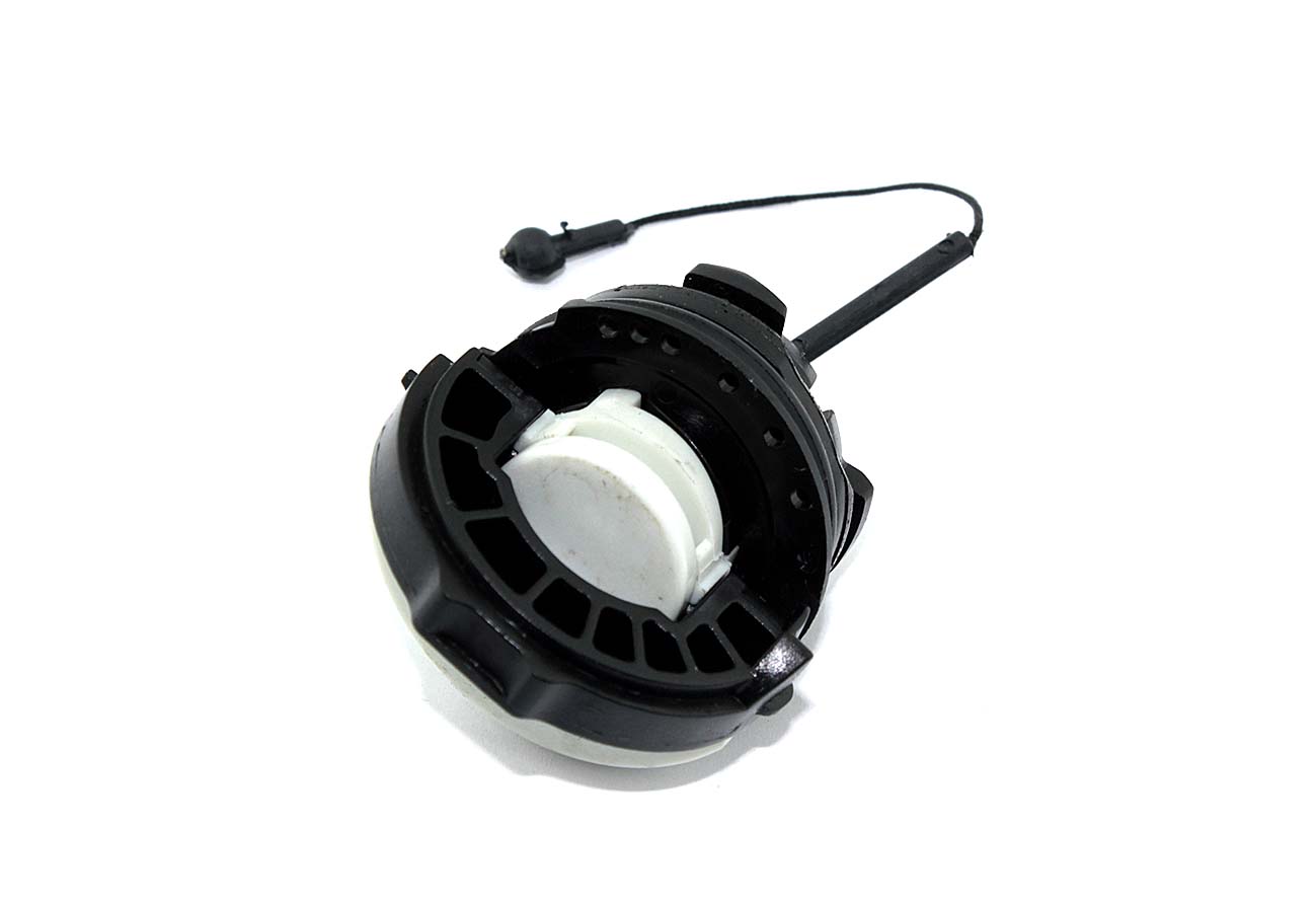 Крышка топливного бака STIHL MS181-880;Масляного бака MS 270/280/290/310/311/341/361/362/390 121028