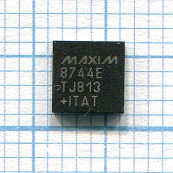 MAX8744E