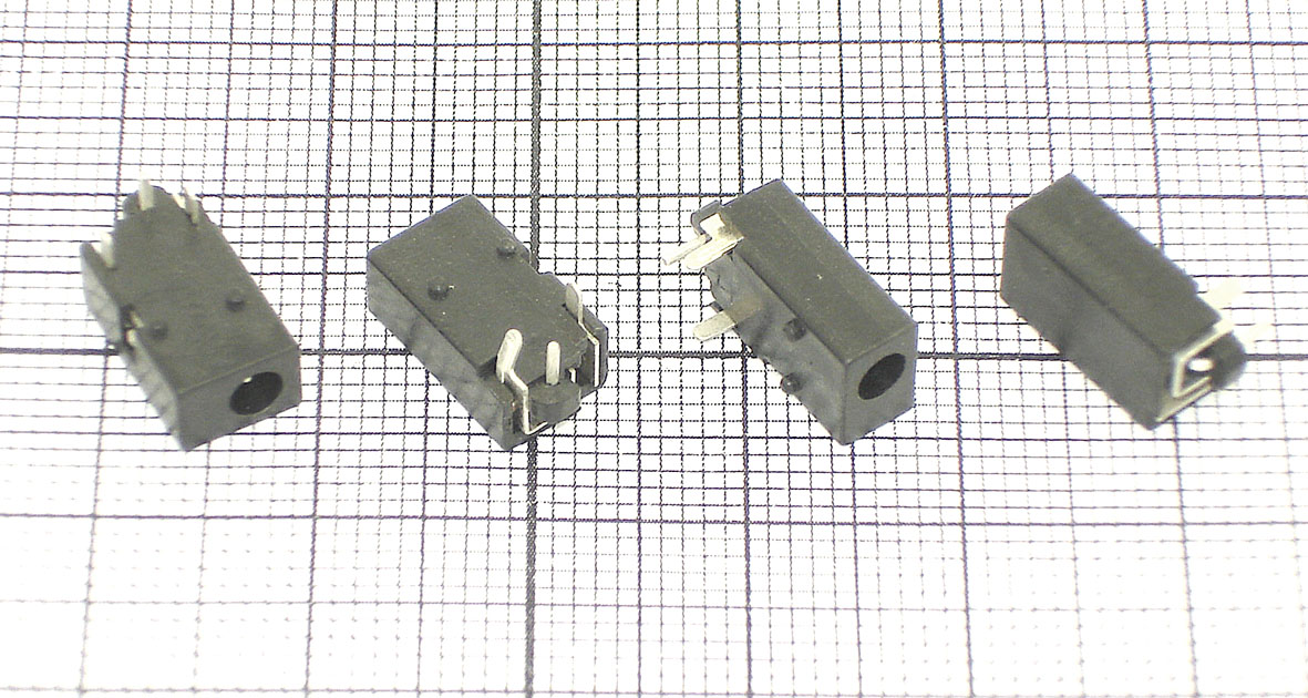 Разъем питания для планшета №14 (0.7х2.5мм)